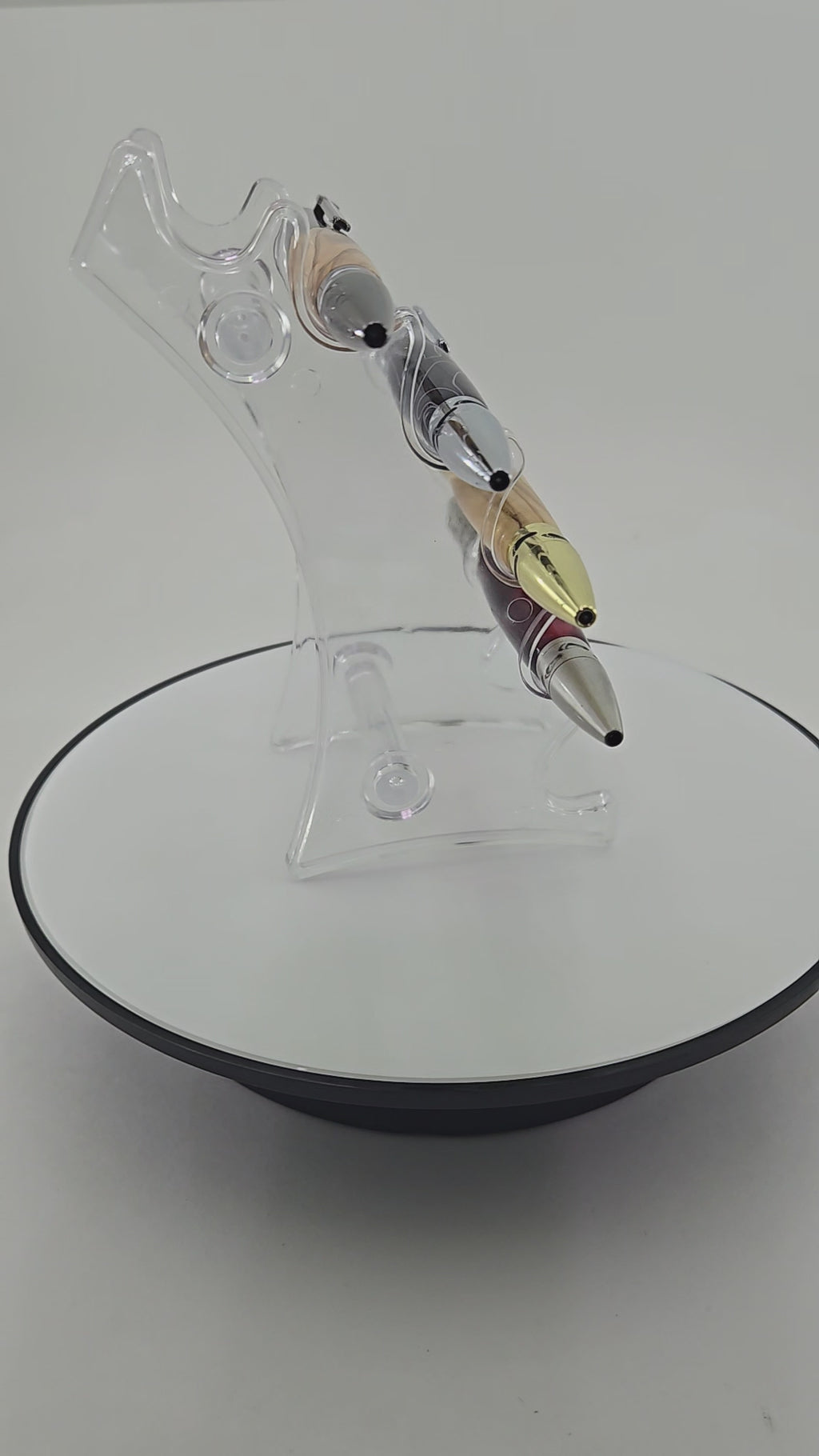 Footprints in the Sand pen video, 18 seconds